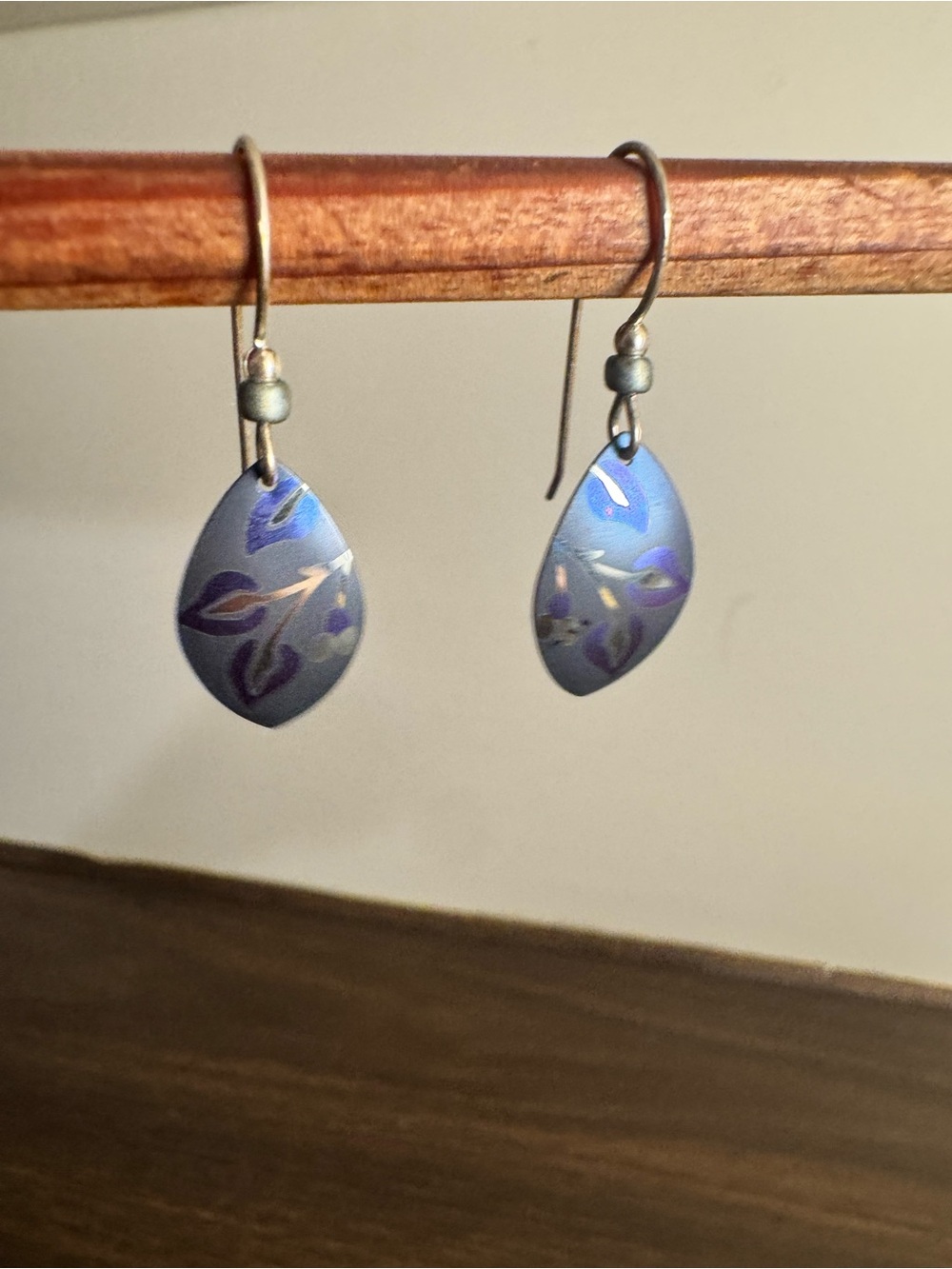 Vintage Holly Yashi Signed Niobium Blue Purple Floral Dangle Earrings